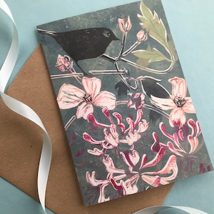 Honesuckle, clematis en Bird linosnede print wenskaart en envelop, Kunstenaarskaarten door laura Sowerby, kleurrijke botanische linosnede kaart
