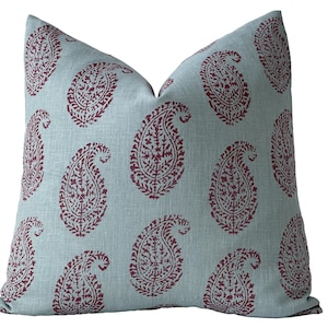Kashmir Paisley in Rot Blau, Peter Dunham Kissen, Dekoratives Dekokissen, Designer Kissen