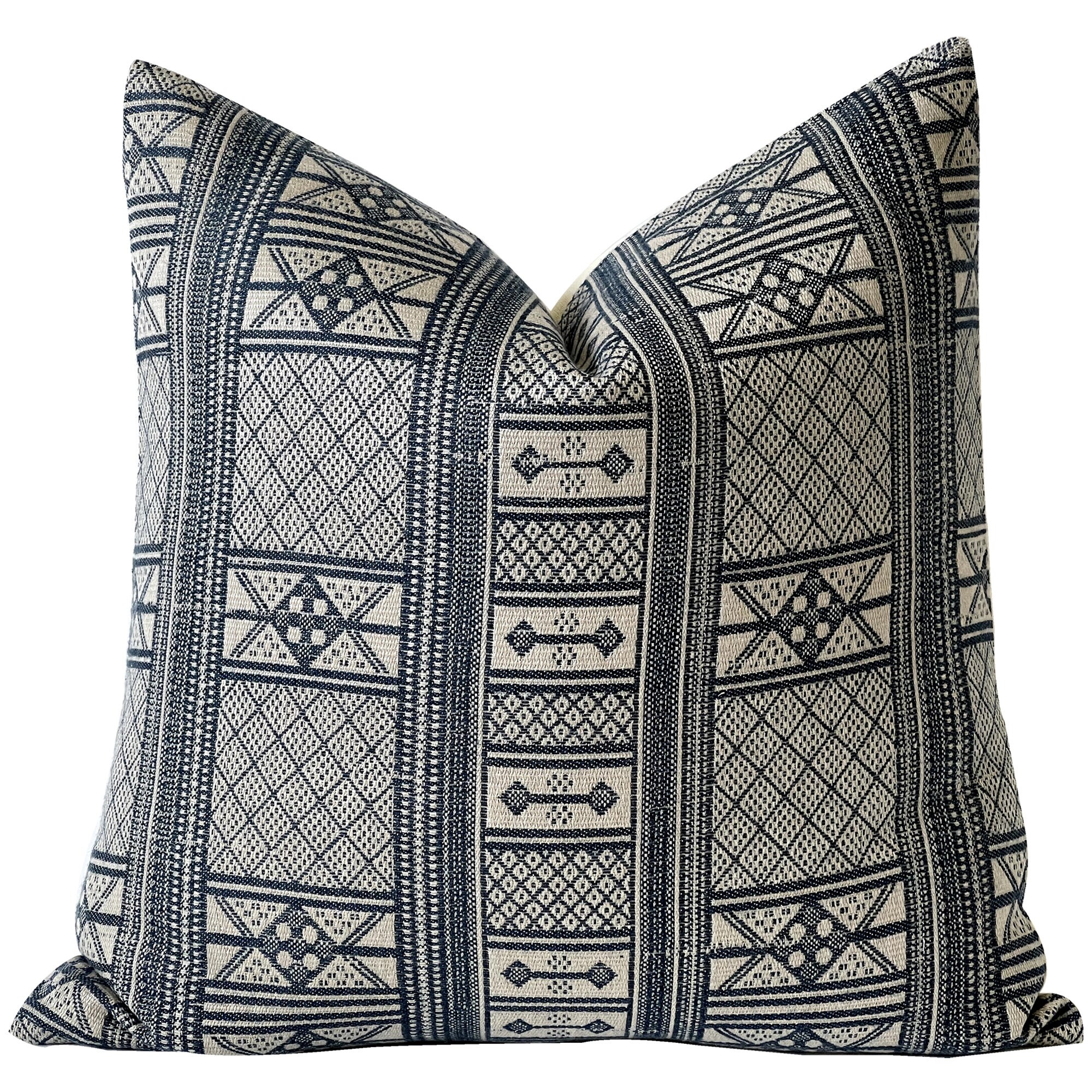 Almohadas para exteriores, patios, spa, baño, funda de almohada Peter Dunham Masai en índigo sobre natural, almohada decorativa, almohadas de diseño