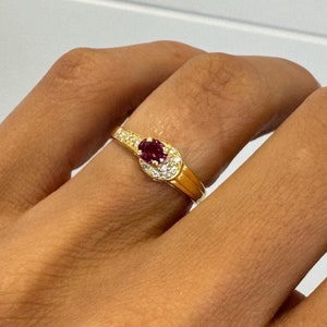 Vintage Gold Ruby Ring, 0.15CT Ruby Ring, 18k Yellow Gold, Vintage Jewelry, ruby jewelry, Timeless Jewelry Gift for Her, birthstone ring