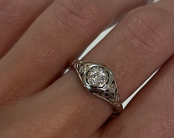Filigree Ring, 18K White gold dome ring, 0.15ct old European cut diamond, Alternative Engagment ring, Estate jewelry, boho Vintage jewelry