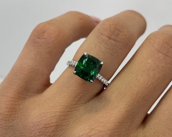3.48ct Tsavorit Granat Platin Verlobungsring, Diamant Akzent