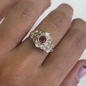 Vintage Rubin Ring - Rubin Verlobungsring -0.3CT Rubin + 0.5CT Diamanten, 18K Gelbgold, Nachlass Rubin Schmuck, Cocktail Rubin Ring, Unikatring