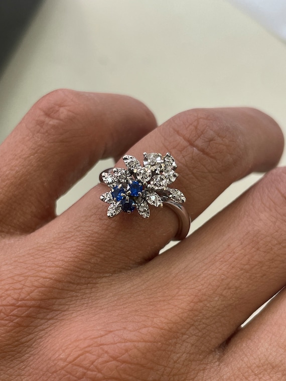 Vintage Sapphire ring, Diamond & Sapphire Ring, 18
