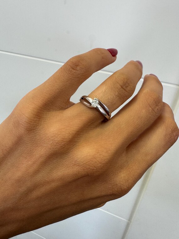 Split Shank Diamond ring, Unique Solitaire Engage… - image 3