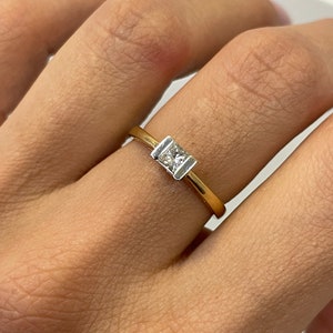 Estate engagment Ring, 0.3CT Princess Cut Diamond Ring, 18k Yellow Gold, tension ring, Vintage Ring, delicate diamond ring, minimalist ring