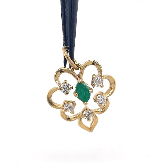 Emerald Vintage Pendant Necklaces, 0.15CT Natural Emerald, Solid 14K gold pendant, Christmas gifts for mom, clover necklace, hippie jewelry