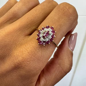 Vintage Ruby Ring - Ruby Engagement Ring - 0.7CT ruby, 10K Yellow gold, Estate Ruby jewelry, Ruby vintage ring, Unique ring, Navette ring