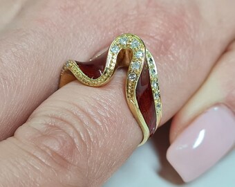 Abstract Enamel Vintage Ring, 0.25CT Natural Diamond, 18k Yellow Gold ring, Estate Jewelry, Red Enamel Ring, Freeform ring, Gold chunky ring