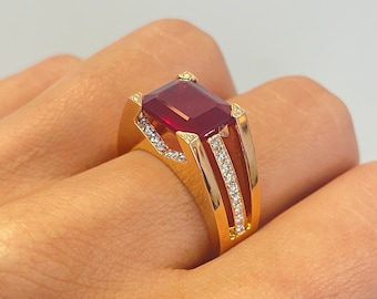 Estate Ruby Ring, 3.80CT Emerald Cut Ruby ring, 18k Rose Gold, Estate Jewelry, Cocktail ring, Statement ring, Jewelry gift for girlfriend