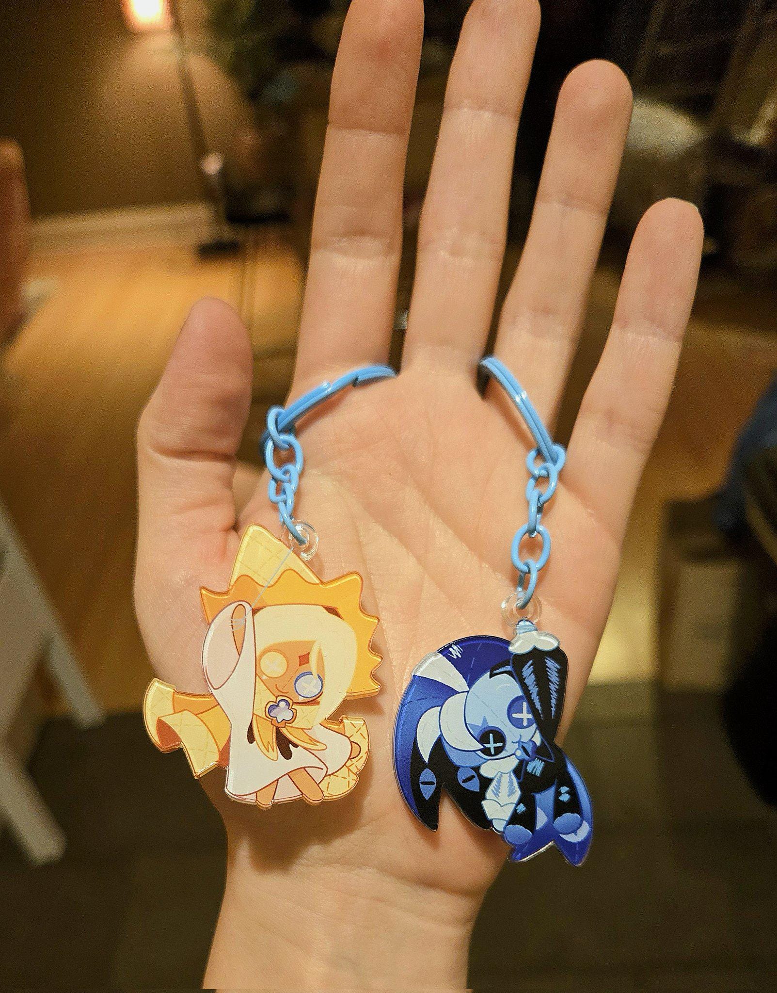 Cookie Run Keychains - Shadow Milk Cookie and Pure Vanilla Cookie