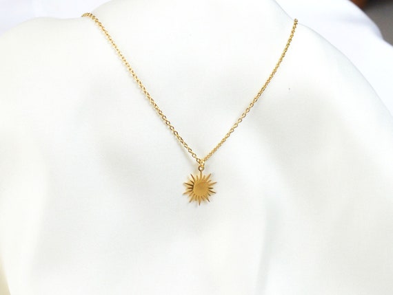 Women s Stainless Steel Necklace Round Medal Pendant Necklace