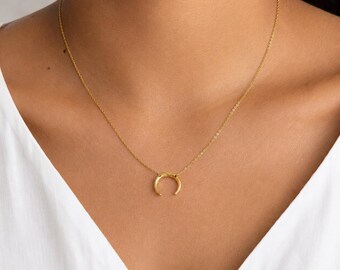 Halskette Edelstahl Anhänger Horn / Halskette Frau minimalistische Kette Halbmond - Geschenk für sie