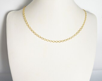 Short necklace / choker / fancy chain minimalist style gilded brass with fine gold / gift for her