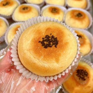 6-pack Fresh made Asian classic red bean paste bun bread pastry panbread for breakfast snack (over 35 dollar free shipping)