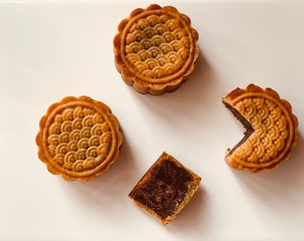 Red Bean Paste Mooncakes, Vegan, Set of 8