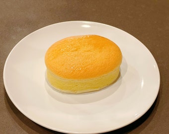 Japanese cheesecake soft and fluffy soufflé cake 6 pieces (over 35 dollar free shipping)