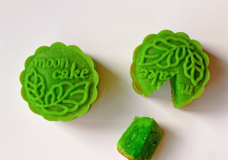 8pcs fresh made pandan coconut Mooncake best gift (over 35 dollar free shipping) image 4