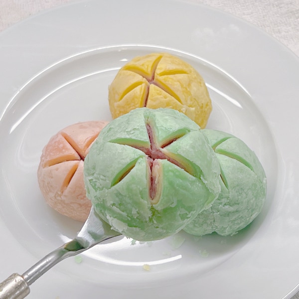 6pcs Imperial Court–inspired dessert snack Colorful Puff Pastry lotus Flowers shortcake best gift (over 35 dollar free shipping)