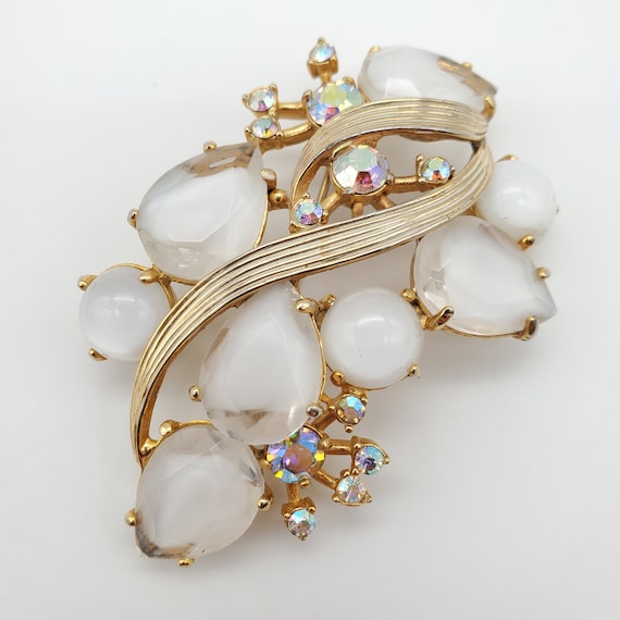 Vintage Elsa Schiaparelli Brooch Book Piece - image 1