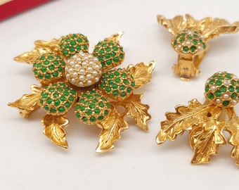 Vintage Kramer Signed Brooch and Clip-On Earrings Set Original Box