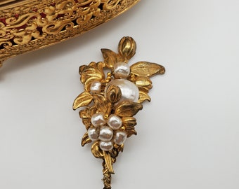 Vinge Signed Miriam Haskell Pearl Brooch
