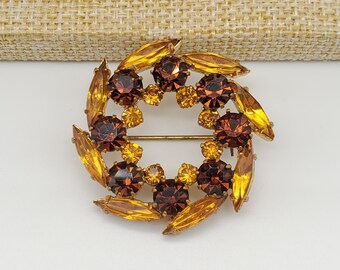 Vintage Czhechoslovakia Brooch Unsigned