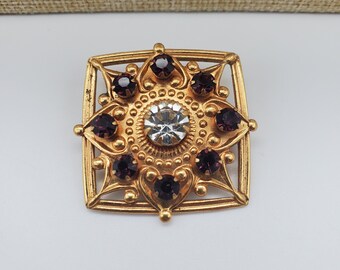 Vintage Czechoslovakia Brooch Unsigned