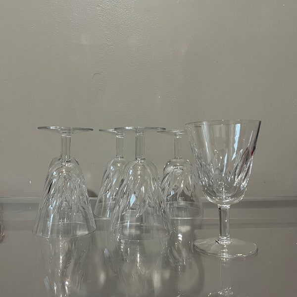 Saint-Louis Set of 7 Cristal glasses Bidasoa France