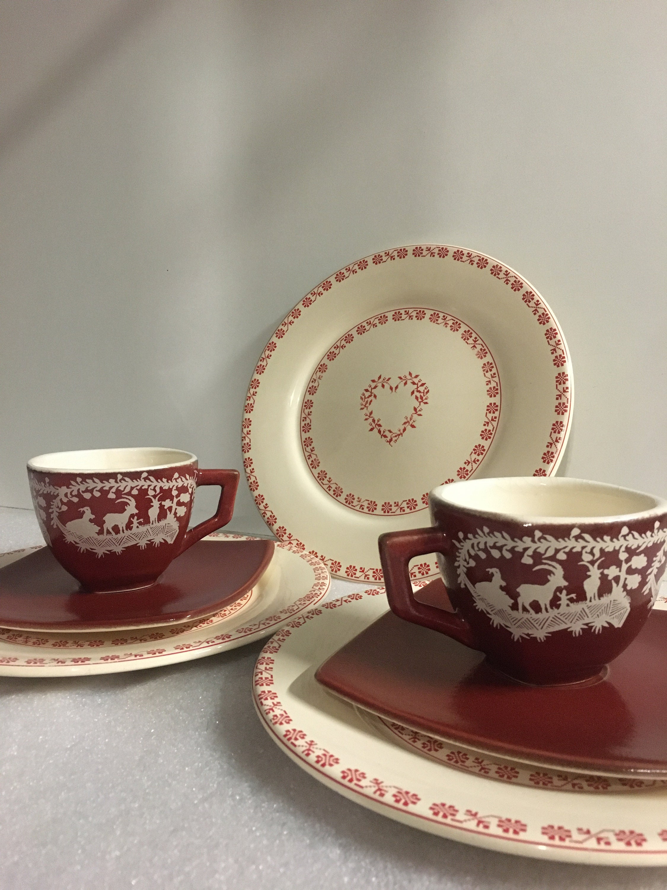 Tasses Soucoupe Assiettes Niderviller Sarreguemines Saint-Clément Lunéville Mégève Cœur Français Pla