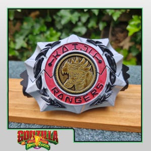 BOUM ! Bandes dessinées Gozilla VS Power Rangers Silver Kaiju Morpher | Pièce incluse | Pour l'affichage uniquement