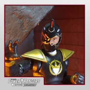 Power Rangers Dino Thunder -  Damaged Dino Thunder Black Helmet - Tommy Oliver | Lightning Collection Accessories | Dimensions in Danger