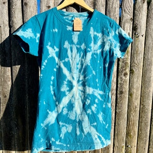 large  Teal Tie Dye Bleach Dye Crew Neck T-shirt, Reverse Tie Dye Shirt, Women’s Shirt, Acid Wash Shirt, Gift for Her