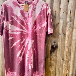 XL  Pink Tie Dye Bleach Dye Crew Neck T-shirt, Reverse Tie Dye Shirt, Women’s Shirt, Acid Wash Shirt, Gift for Her