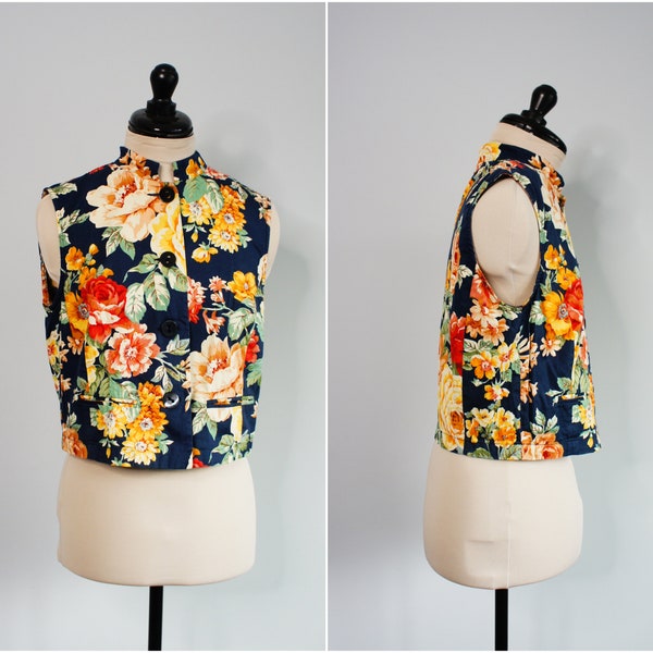 90s Les Copains cotton cropped shell top wiith blue and yellow floral print, Size Small - mandarin collared neck, sleeveless