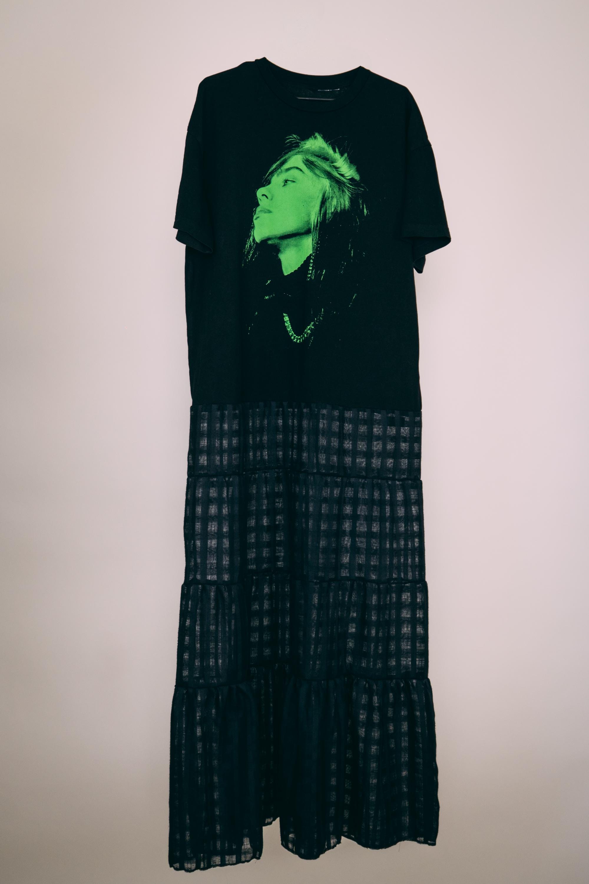 billie eilish shirt dress Why Billie Eilish Taking Off Her Shirt Is a Powerful Statement on Women in Music Today