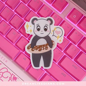 Pegatina de vinilo con diseño de panda amante de las donas, diseño de oso kawaii, impermeable, para portátil, botella de agua, regalo para niños, dulce estética, arte de dibujos animados