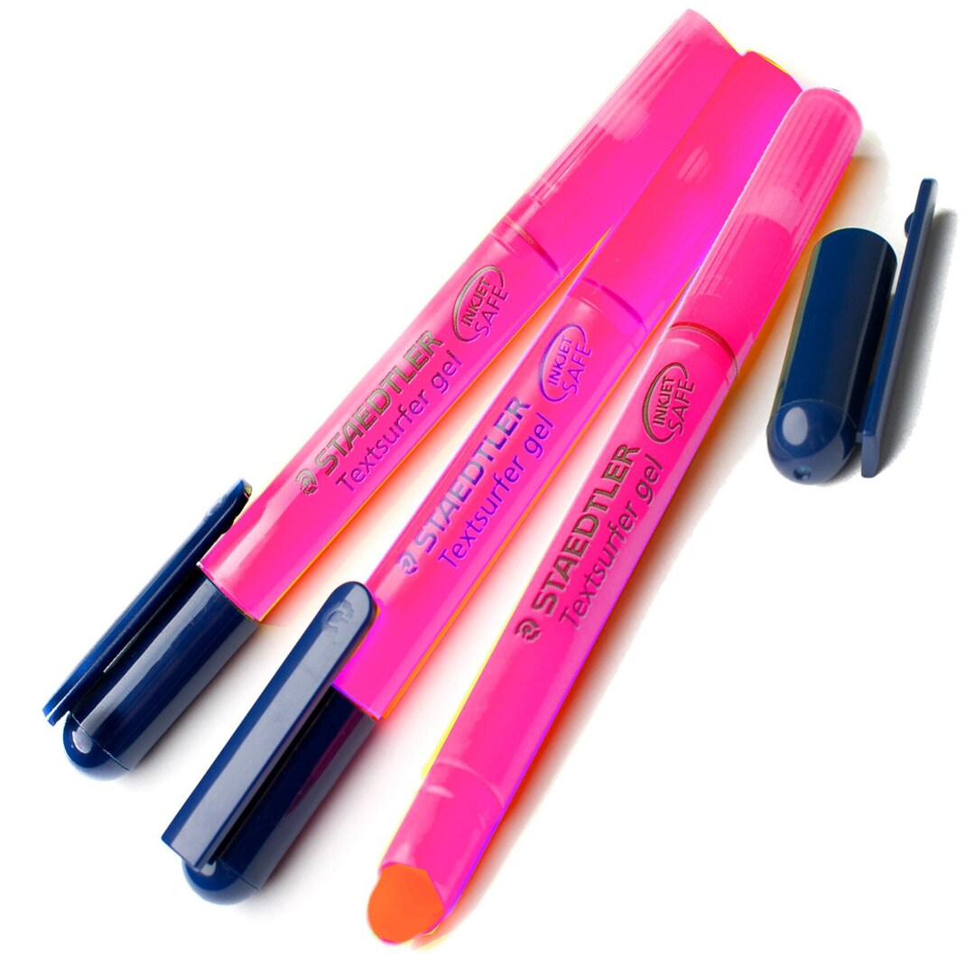 Highlighter Staedtler Textsurfer Gel 264 Highlighter Marker Pens Neon  Yellow Pack of 3 Ideal for School Office Work Revision -  Denmark
