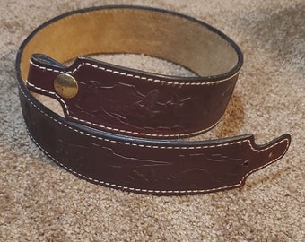 Top Grain Leather Banjo Strap - Desert Animals