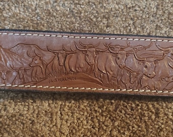 Top Grain Leather Banjo Strap - Longhorn Cattle