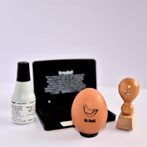 Personalised Egg Marking Rubber Stamp kit, Chicken egg stamp, stamp, ink and pad kit for eggshells, Farmer stamp, Food safe rubber stamp