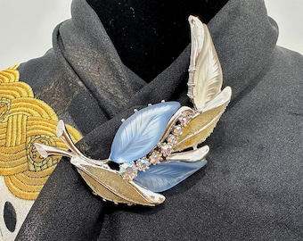 Vintage Arcansas, Elizabeth Reimer, Ceramic Rosebud Gold Tone