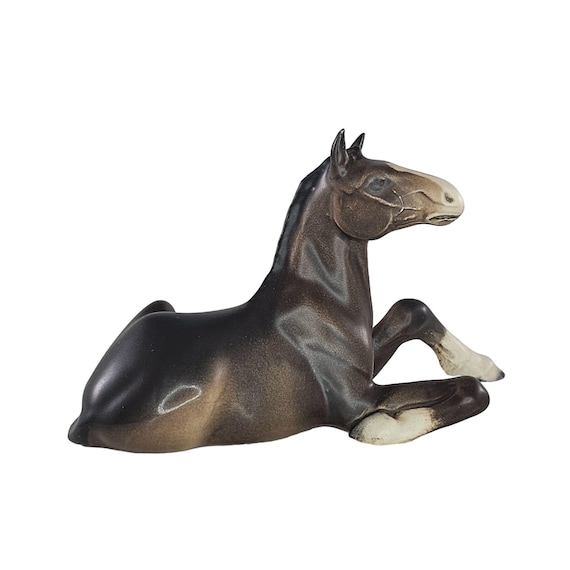 Vintage Beswick England Shire Foal Horse Lying Down Bay Figurine