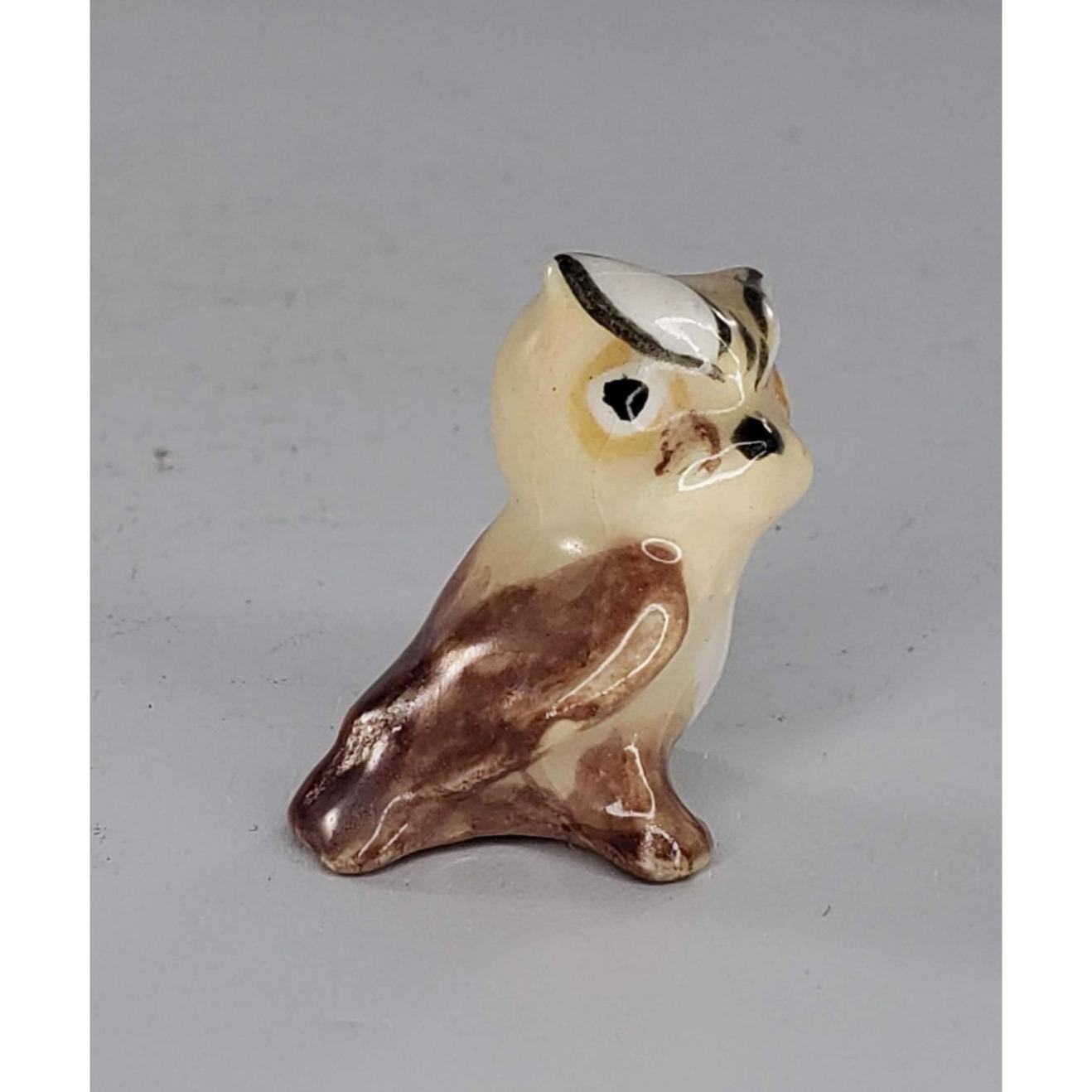 Hagen Renaker Owl Baby Bird Miniature Figurine Color Variation