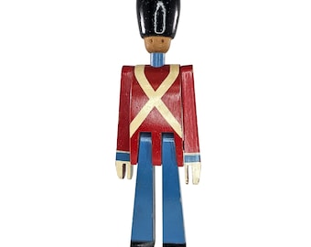 vintage Kay Bojesen Demark 8,5" soldat en bois rouge et bleu