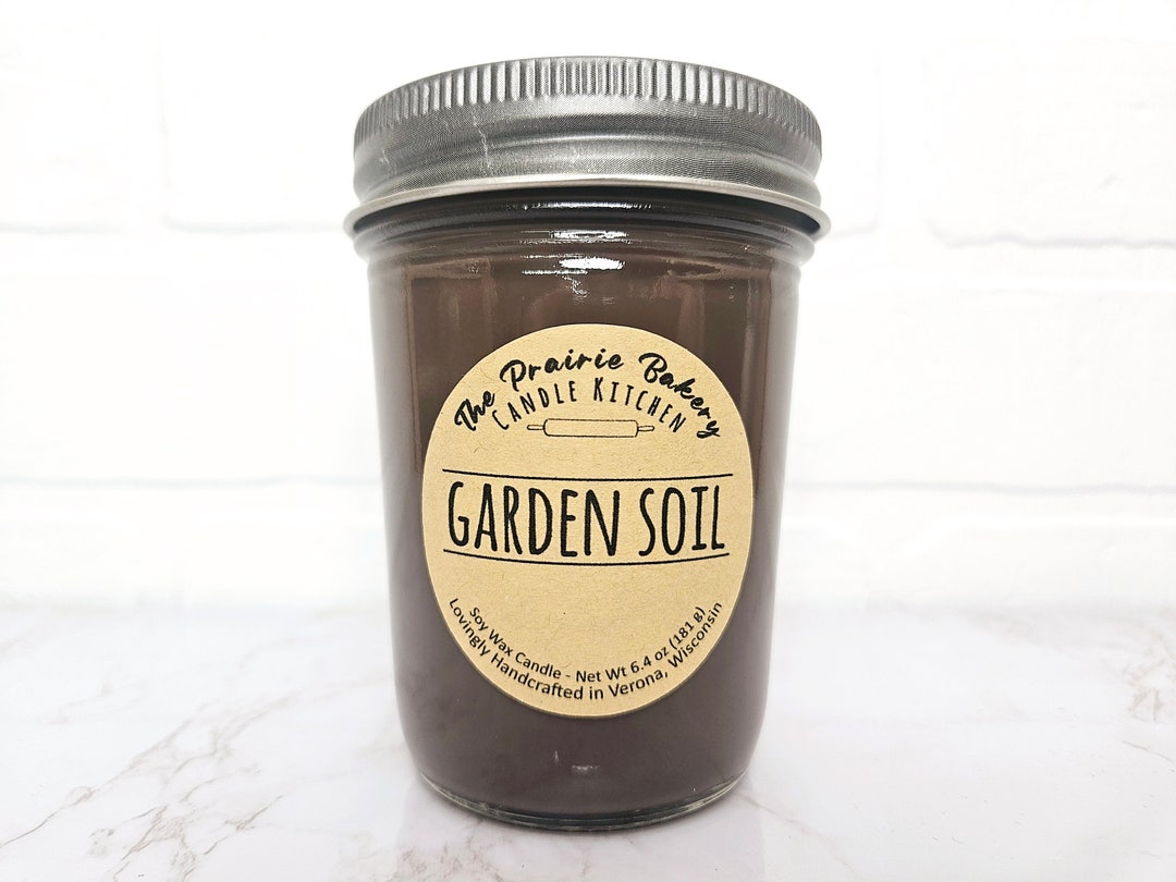 Garden Soil Scented Soy Wax Candle Outdoor Earthy Gardening Dirt Mud