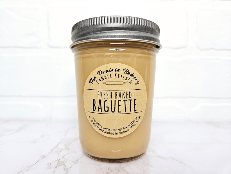 Fresh Baked Baguette Scented Soy Wax Candle - Thumbnail 2