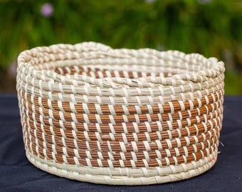Braided edge bowl