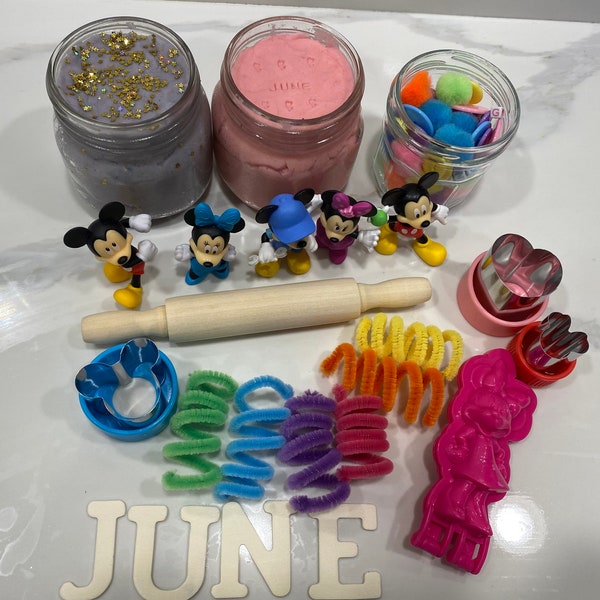 Mickey and Minnie sensory kit