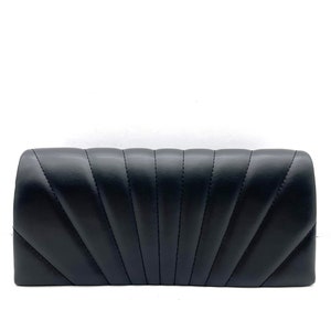 Quilted Evening Clutch Bag: Luxury Handbag (27cm x 8cm x 12cm)